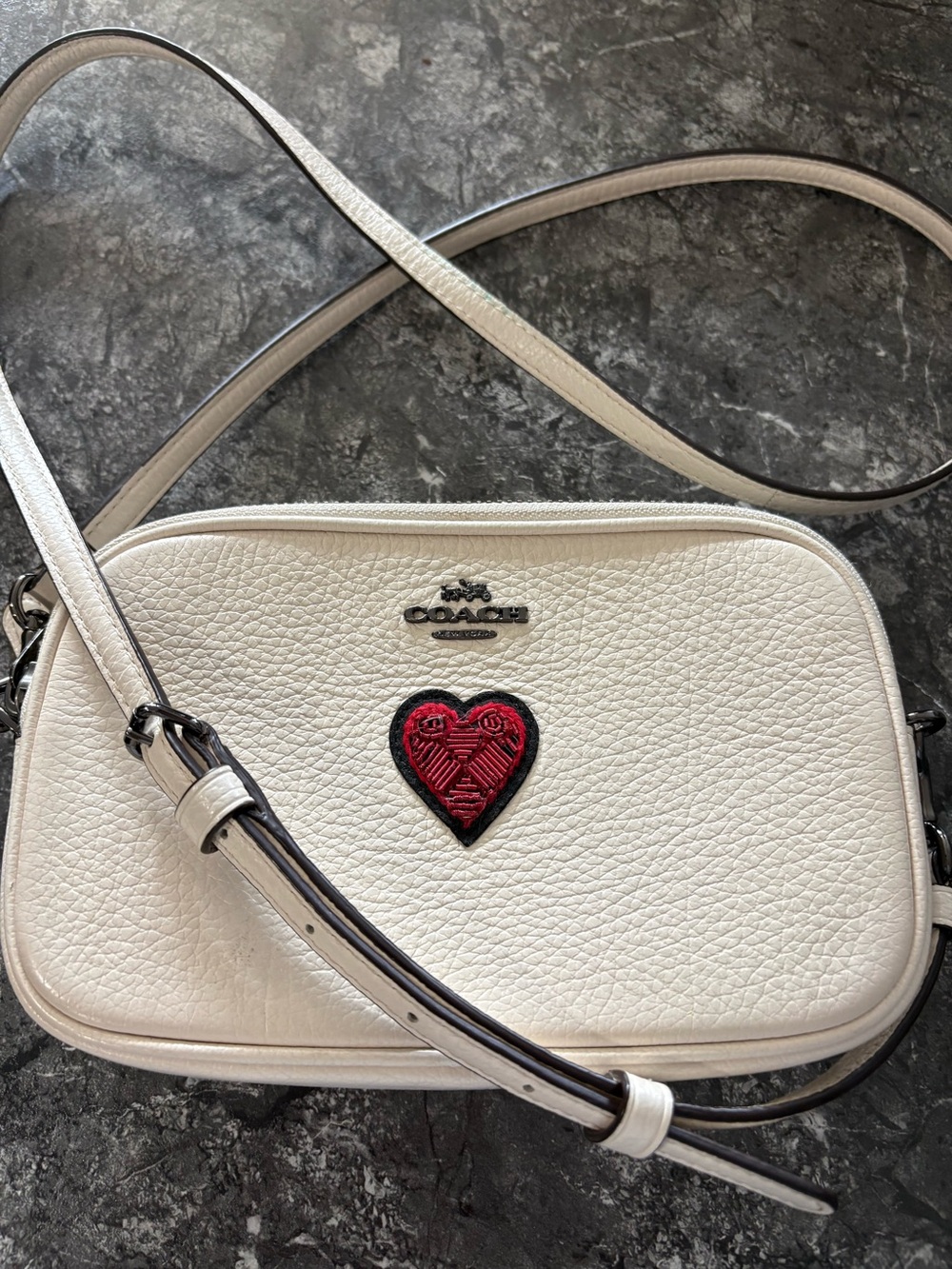 Pristine Coach Cream Leather Boutique Crossbody W/Red Heart  Embroidered Patch